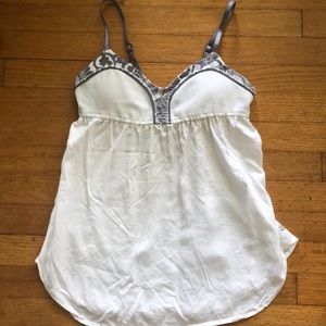 Lululemon sports bra/flowy tank sz 6
